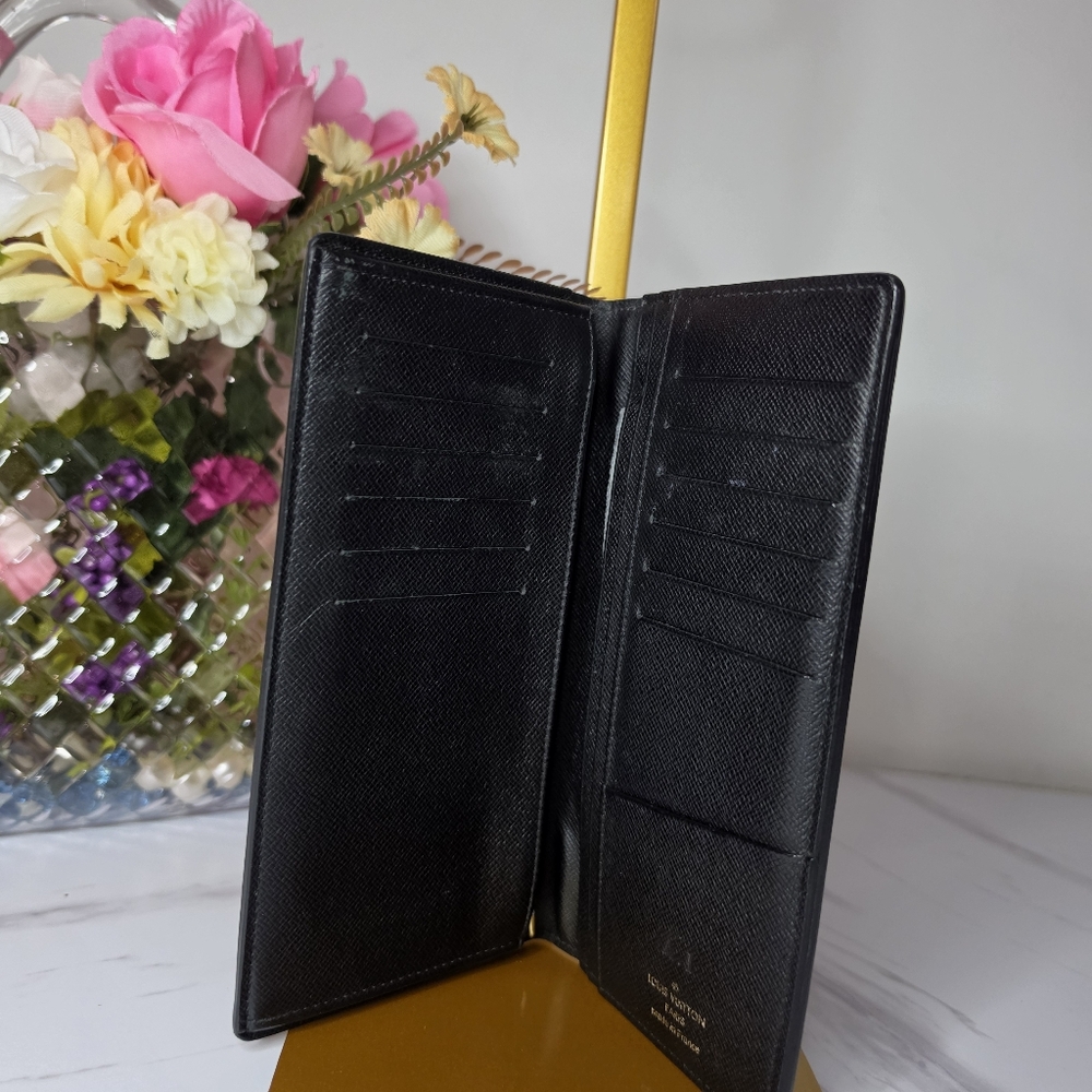 Louis Vuitton Damier Graphite Brazza Wallet | EXCELLENT CONDITION ✨️ - Picture 3 of 12